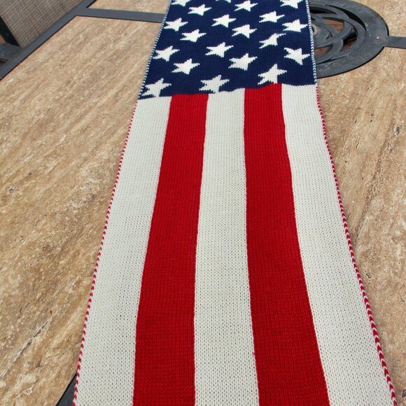 Stars and strips scarf - Picture 2 of 5
